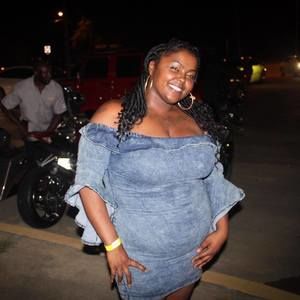 Meet your Posher, Abi